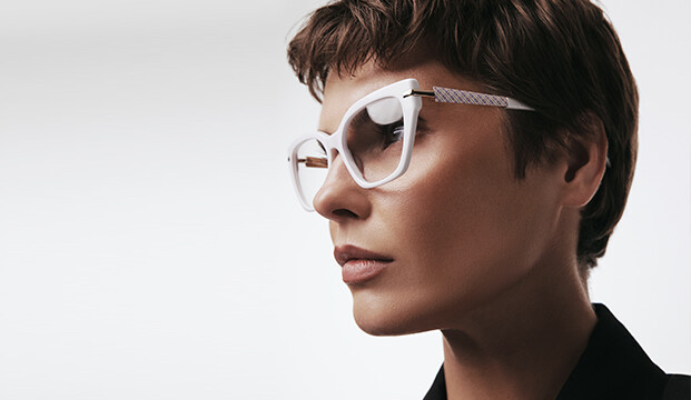 YÜZ ŞEKLİNİZE UYGUN OPTİK ÇERÇEVELER